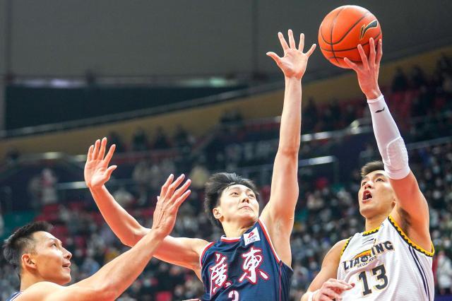 彩经网双色球基本走势图-CBA春晚变成一边倒 辽宁展现进步 广东为何惨败？