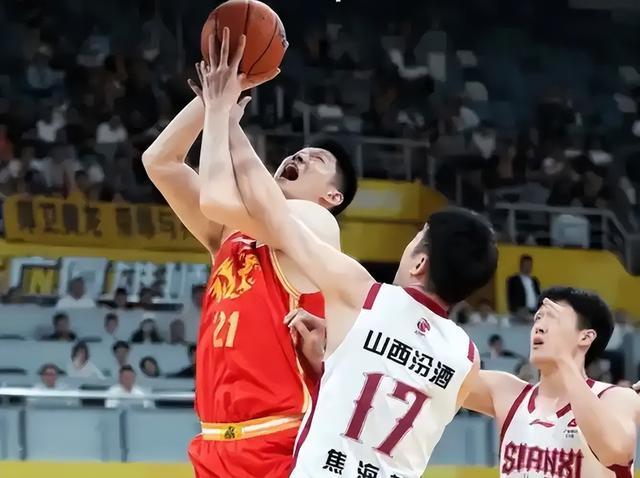 彩经网双色球基本走势图-卫冕冠军陷绝境！山西掀翻广厦，孙铭徽能救场吗